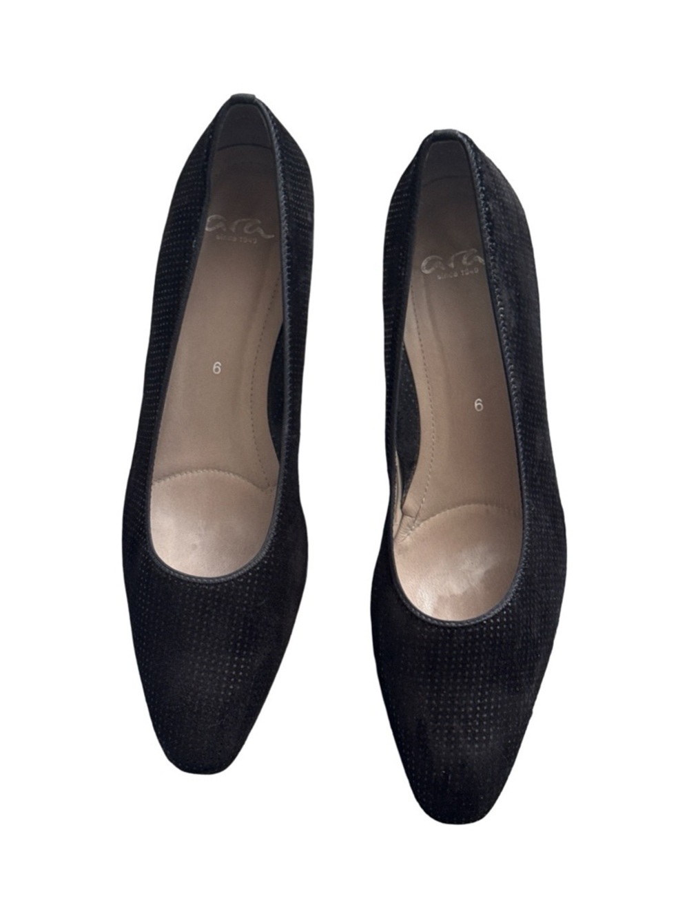 Ara Kelly Leather Dotted Pump